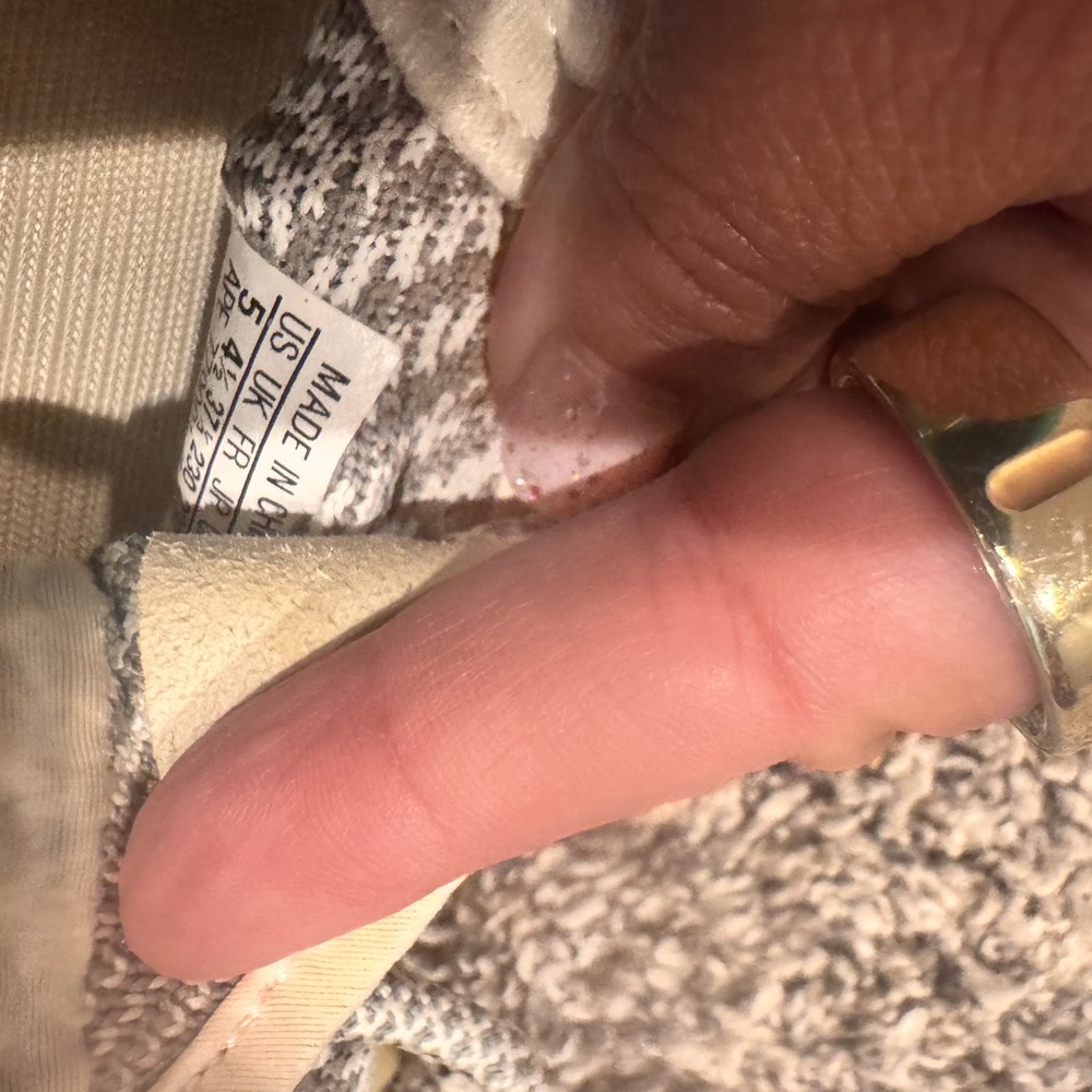 Yeezy 350 Static - Picture 4 of 5